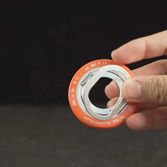 WAKCAS Element 13 Magnetic Ring Stand