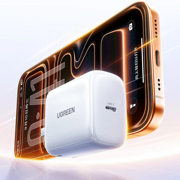 UGREEN 45W USB-C GaN Fast Charger with iPhone 17 Pro